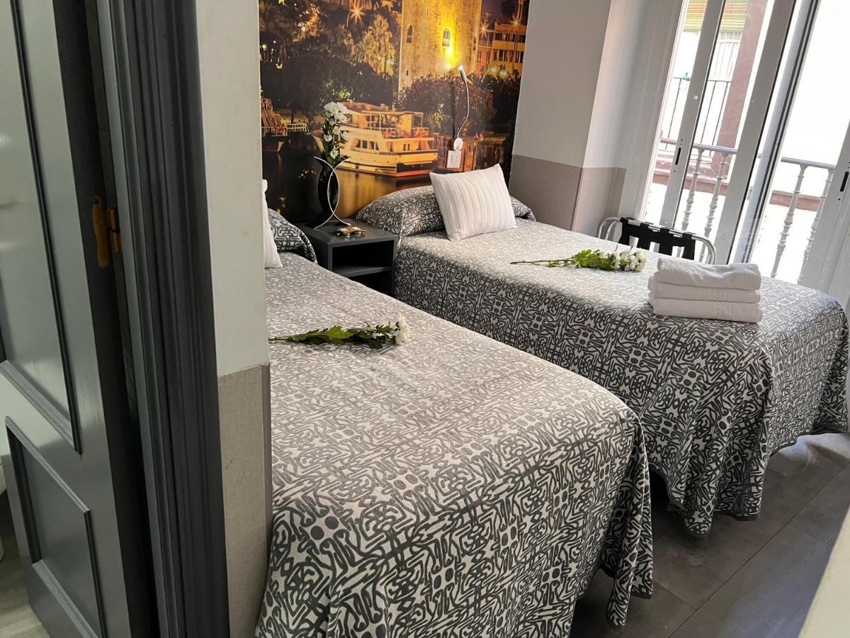 Hostal Paco'S Sevilla Dış mekan fotoğraf
