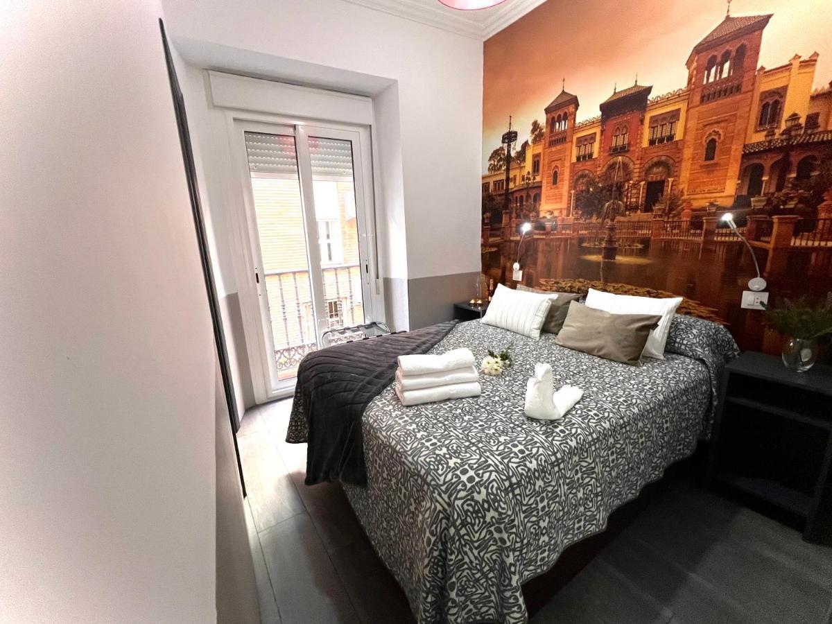 Hostal Paco'S Sevilla Dış mekan fotoğraf A room at the hotel