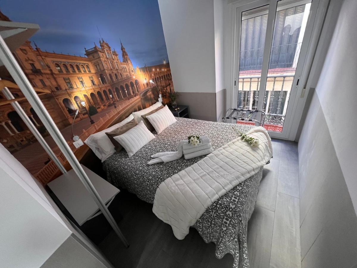 Hostal Paco'S Sevilla Dış mekan fotoğraf A room at the hotel